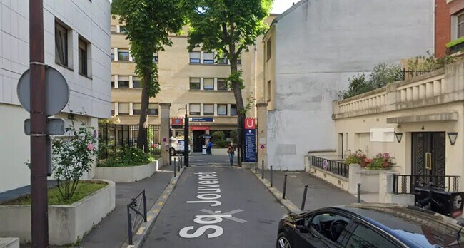 Plus de détails pour Local commercial à louer