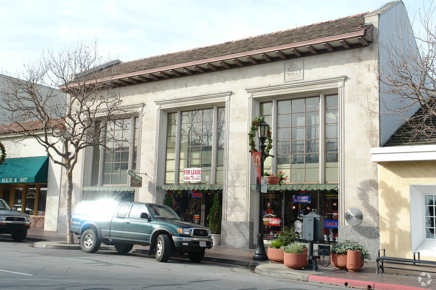 482 Alvarado St, Monterey, CA à louer - Photo de l’immeuble – Image 3 sur 13