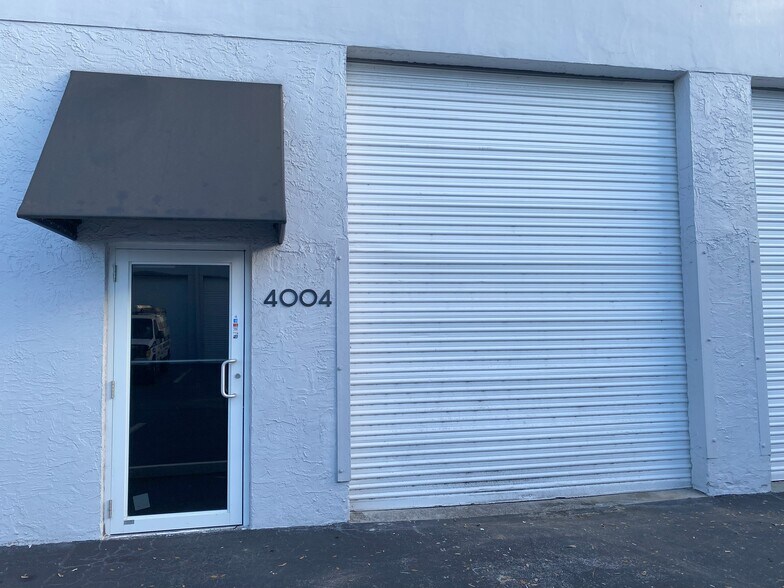 4004 30th, Hollywood, FL à louer - Photo de l’immeuble – Image 1 sur 8