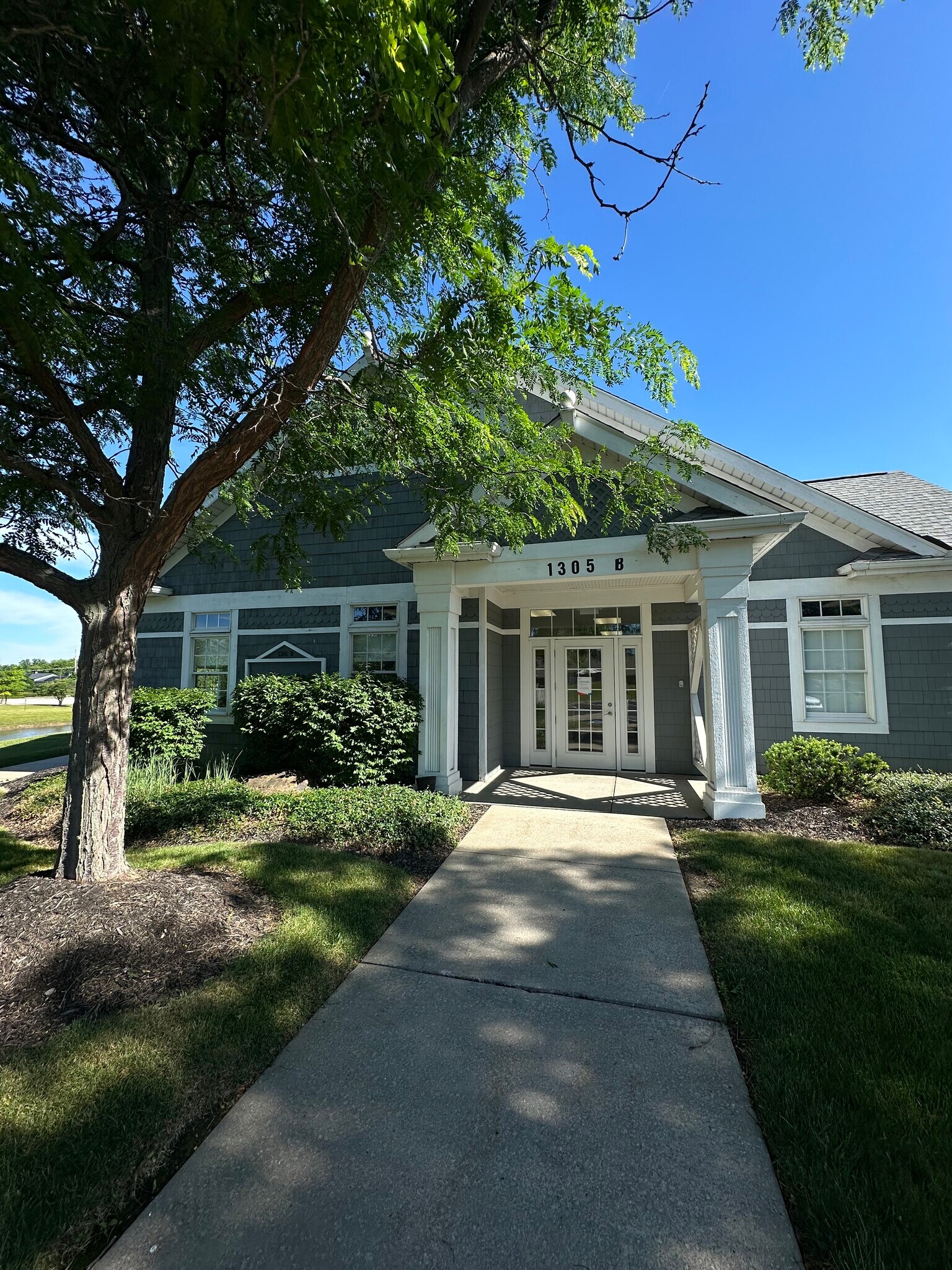 1305 Corporate Dr, Hudson, OH à louer Photo de l’immeuble– Image 1 sur 20