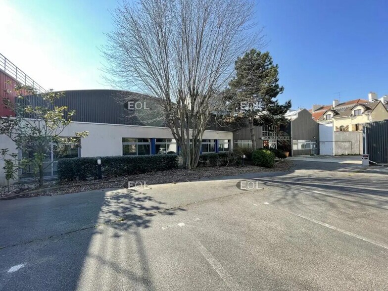 Local d’activités dans Malakoff à louer - Photo de l’immeuble – Image 3 sur 12