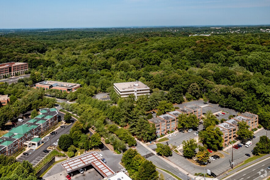 200 Professional Dr, Gaithersburg, MD à vendre - Photo de l’immeuble – Image 3 sur 16