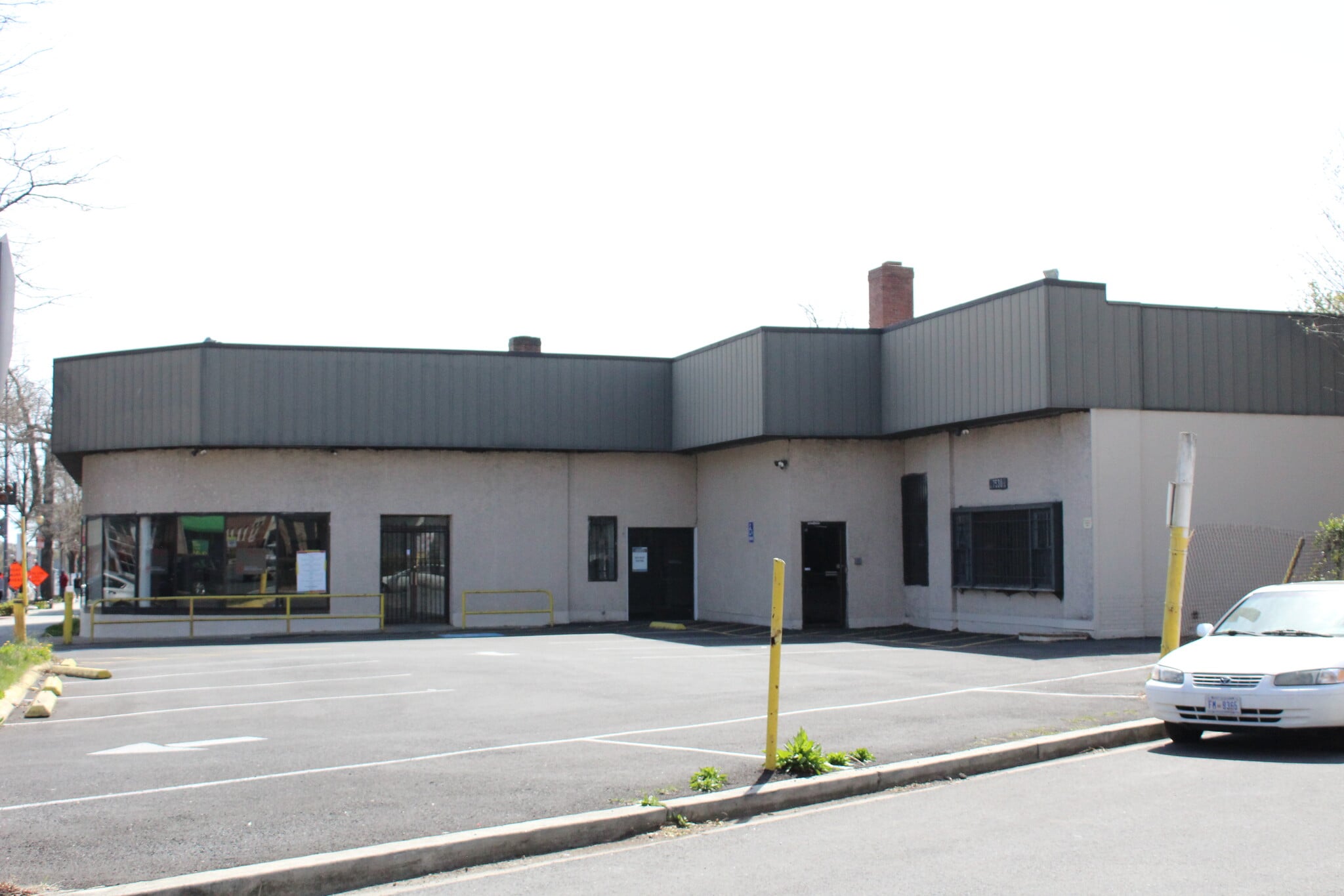 7530 Georgia Ave NW, Washington, DC à louer Photo principale– Image 1 sur 4