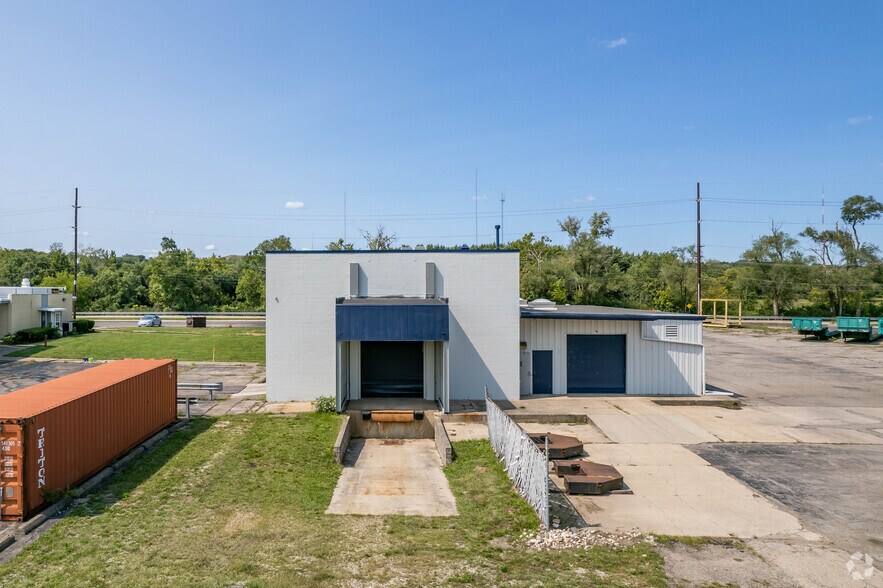 2862 E River Rd, Dayton, OH à vendre - Photo de l’immeuble – Image 3 sur 27