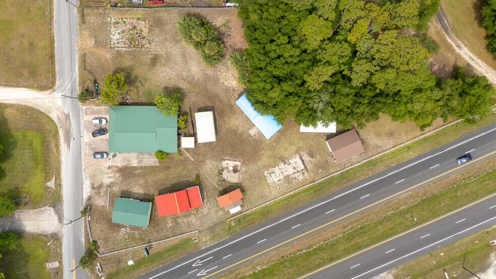 3526 Ellis Ln, Mims, FL à vendre - Photo de l’immeuble – Image 2 sur 55