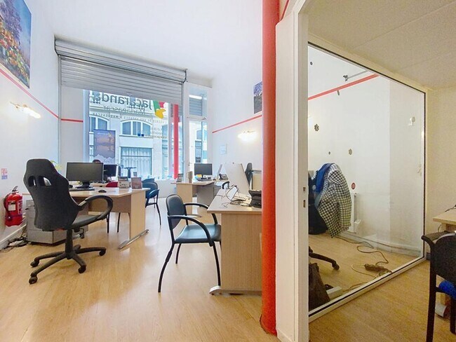 Plus de détails pour Bureau à vendre