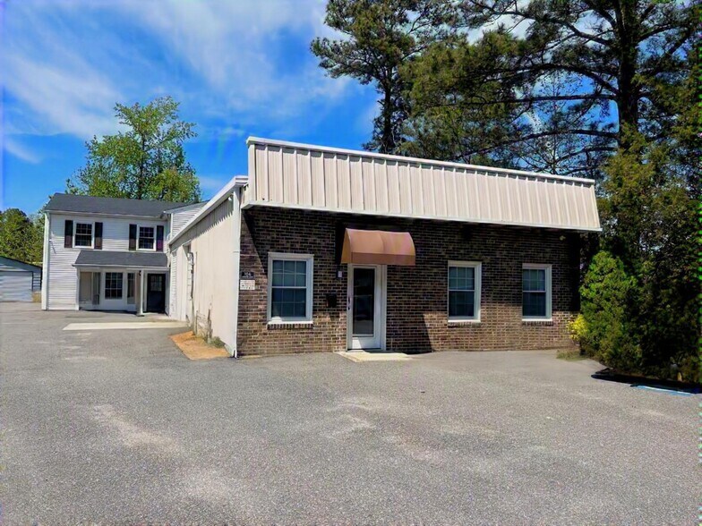104 Industry Dr, Yorktown, VA à vendre - Photo de l’immeuble – Image 2 sur 6