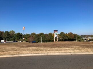 Plus de détails pour 130 N Lee St, Forsyth, GA - Terrain à louer