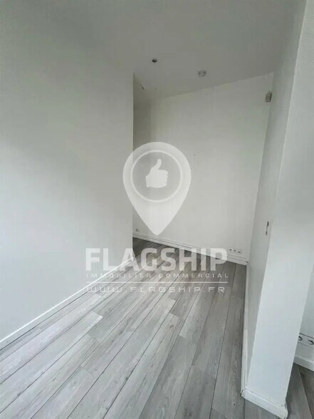 Local commercial dans Paris à louer - Photo de l’immeuble – Image 3 sur 4