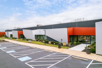 Plus de détails pour 400 Devon Park Dr, Wayne, PA - Local d'activités à louer