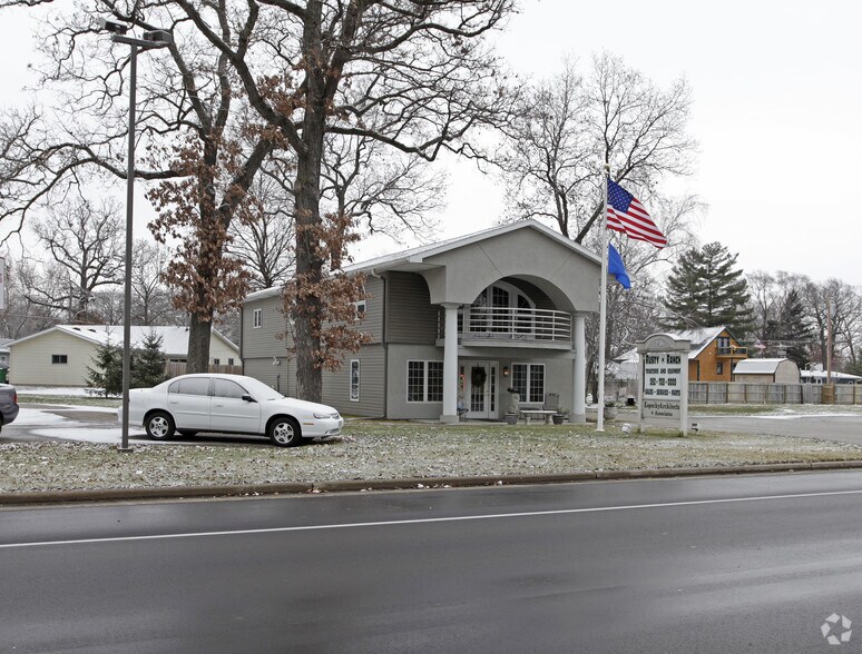 236 Highway 50, Delavan, WI à louer - Photo principale – Image 1 sur 2