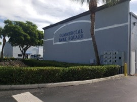7863 Drew Cir, Fort Myers, FL à vendre - Photo de l’immeuble – Image 2 sur 8