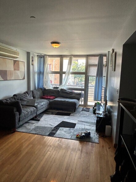 615 E 138th St, Bronx, NY à vendre - Photo de l’immeuble – Image 3 sur 25