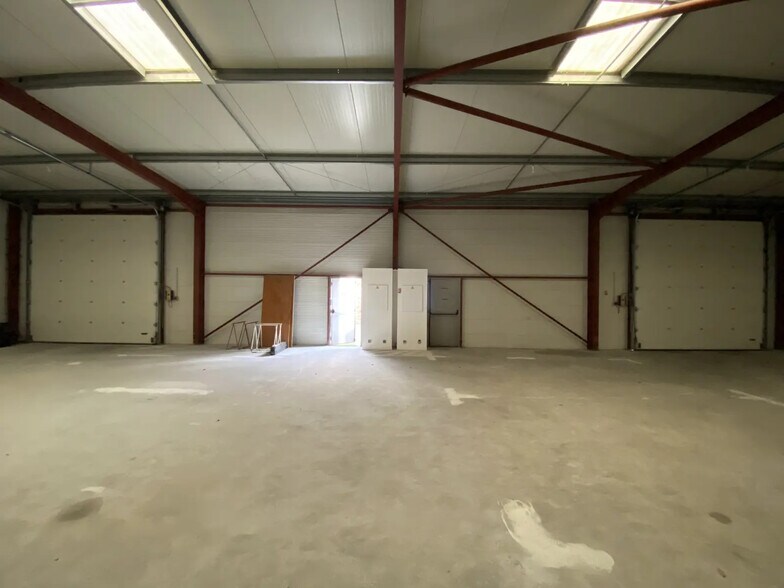 Industriel/Logistique dans Eysines à louer - Photo intérieure – Image 3 sur 4