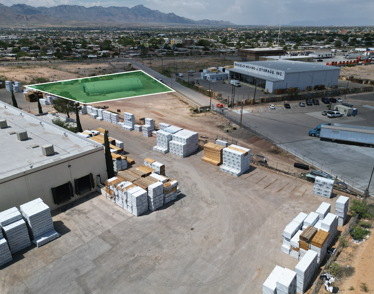 9690 Railroad Dr, El Paso, TX à louer - Photo de l’immeuble – Image 2 sur 5