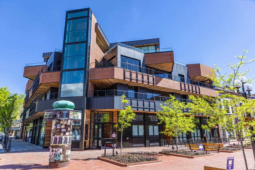 2010 14th St, Boulder, CO à louer - Photo de l’immeuble – Image 3 sur 11