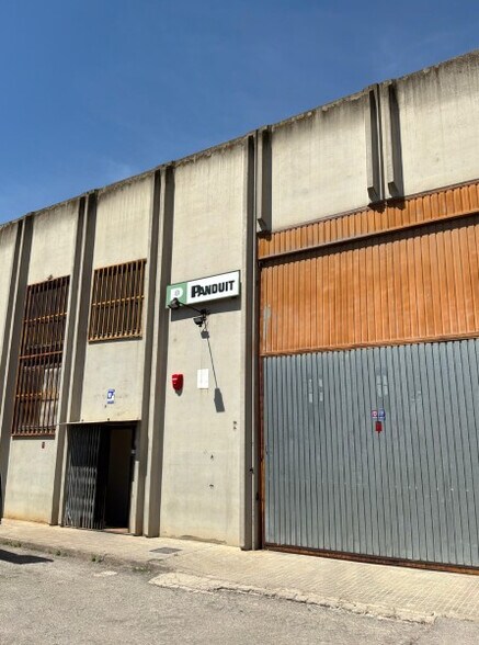 Industriel/Logistique dans Palau-solità i Plegamans, Barcelona à louer - Photo de l’immeuble – Image 1 sur 14