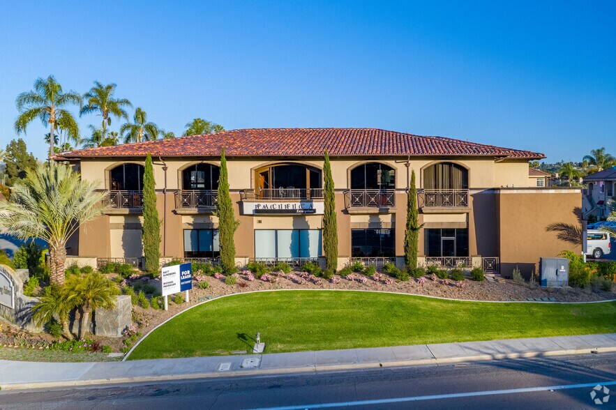 5505 Cancha De Golf, Rancho Santa Fe, CA à louer - Photo de l’immeuble – Image 3 sur 21