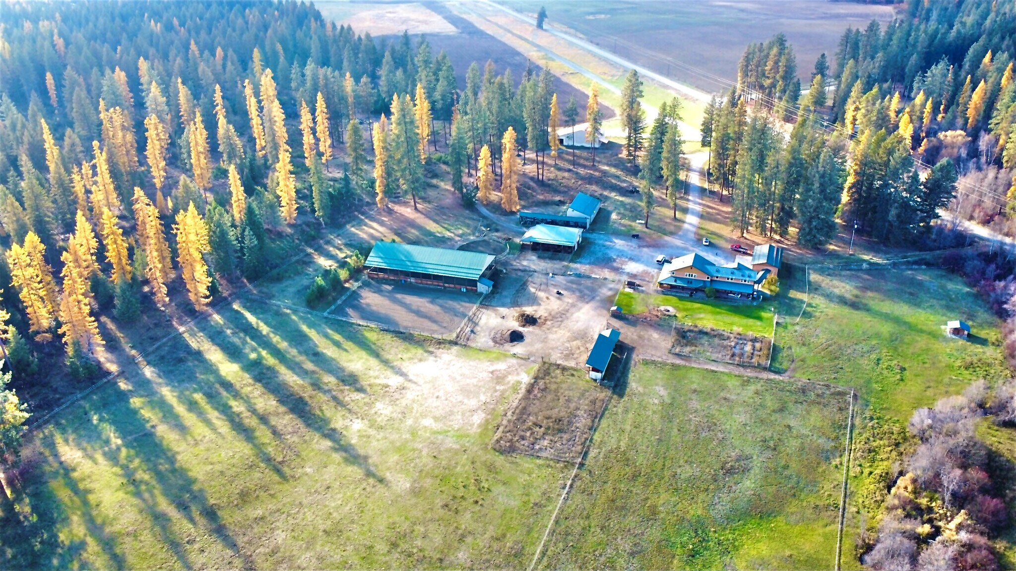 3378 Northport Flat Creek Rd, Kettle Falls, WA à vendre Photo principale– Image 1 sur 40