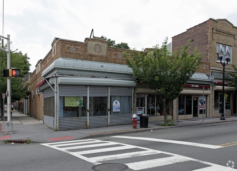 219 Monticello Ave, Jersey City, NJ à louer - Photo de l’immeuble – Image 2 sur 5