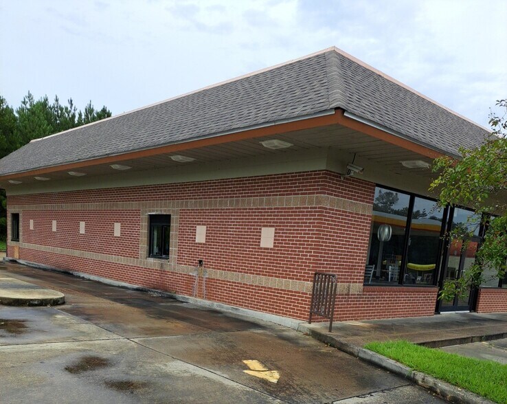 9179 Highway 67, Clinton, LA à louer - Photo de l’immeuble – Image 2 sur 4