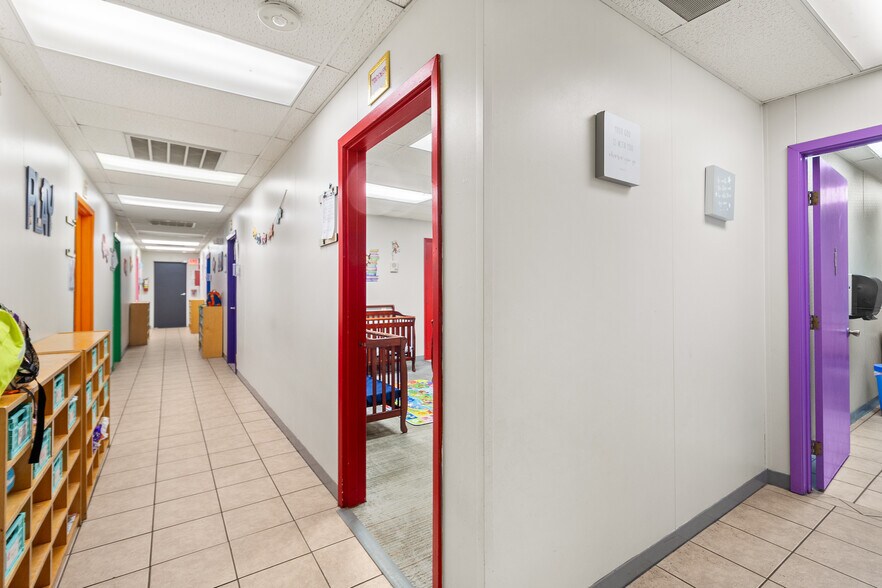 16737 Sprawling Oaks Dr, Conroe, TX à vendre - Photo intérieure – Image 3 sur 17