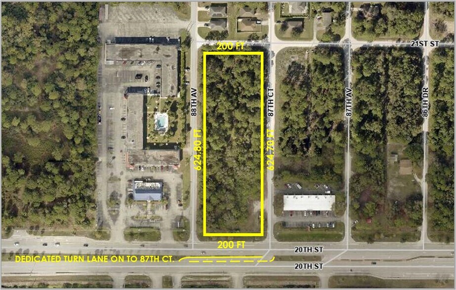 8756 20th Street, Vero Beach, FL à vendre - Photo de l’immeuble – Image 2 sur 2