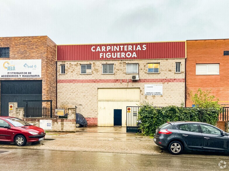 Calle Juan de la Cierva, 68, Móstoles, Madrid à vendre - Photo de l’immeuble – Image 1 sur 1