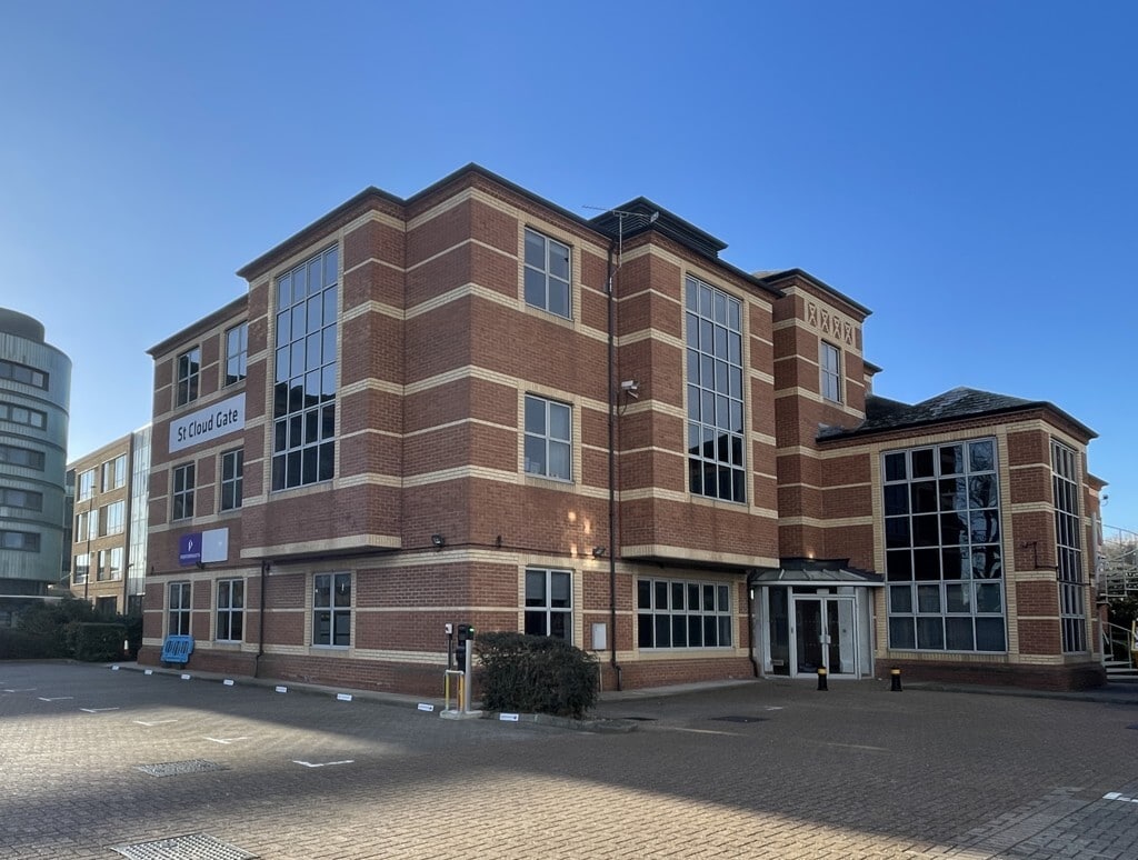 St Cloud Way, Maidenhead à louer Photo de l’immeuble– Image 1 sur 9