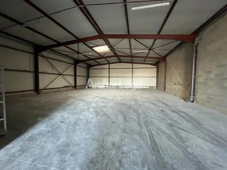 Local d’activités dans Saint-Brice-Courcelles à louer - Photo intérieure – Image 3 sur 7