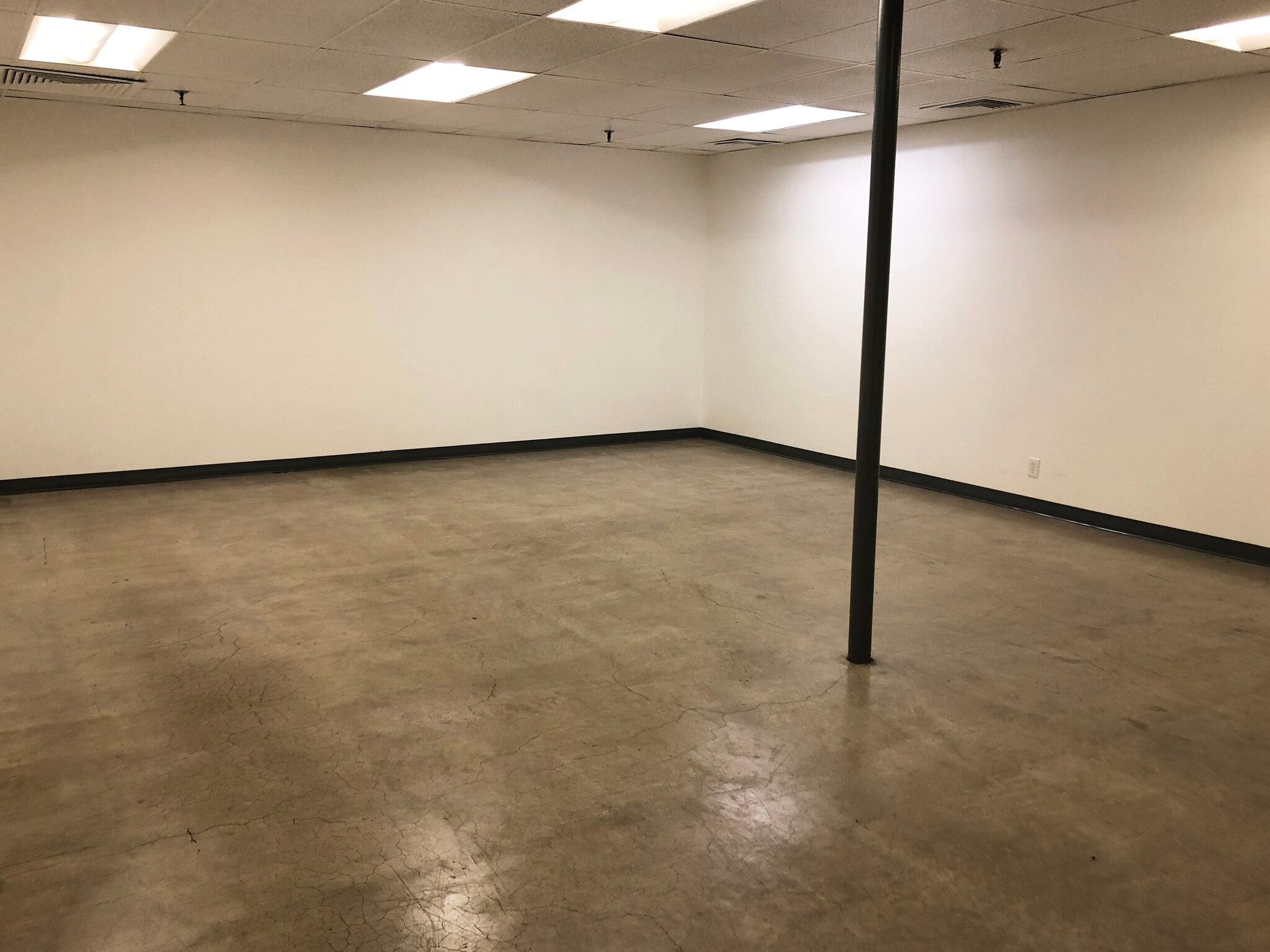 6700-6800 NE 59th Pl, Portland, OR à louer Photo intérieure– Image 1 sur 12