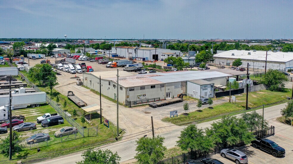 7607 Fairview St, Houston, TX à louer - Photo de l’immeuble – Image 1 sur 6