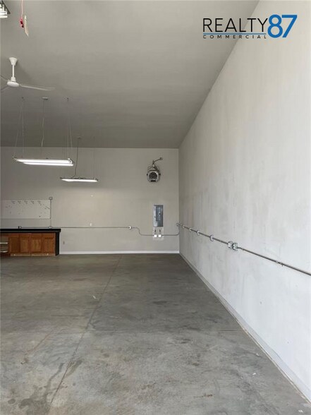 1154 Capital Dr SW, Cedar Rapids, IA à louer - Photo intérieure – Image 2 sur 9