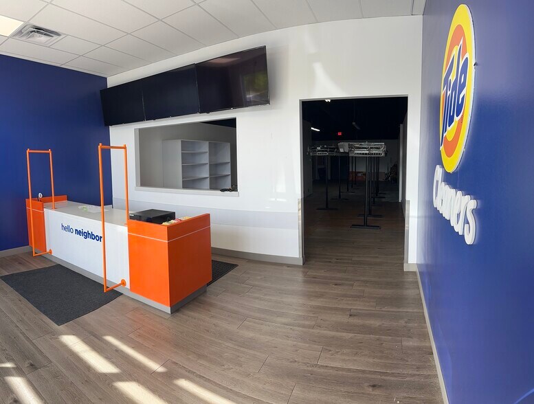 3571 S Tower Rd, Aurora, CO à louer - Photo de l’immeuble – Image 2 sur 14