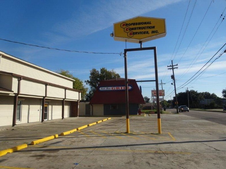 8001 Downman Rd, New Orleans, LA à louer - Photo de l’immeuble – Image 2 sur 3