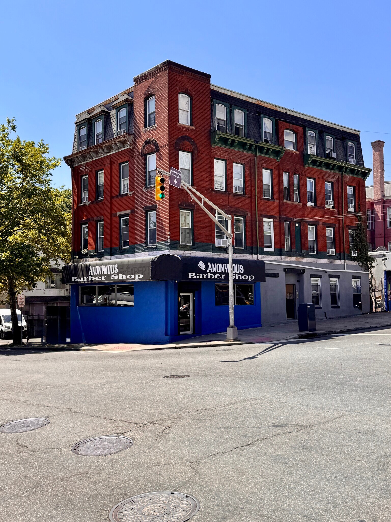 225 West Broadway, Paterson, NJ à vendre Photo principale– Image 1 sur 5