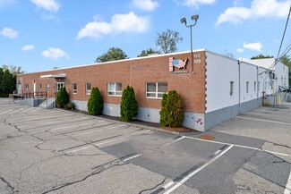 Plus de détails pour 110-120 Stergis Way, Dedham, MA - Local d'activités à louer