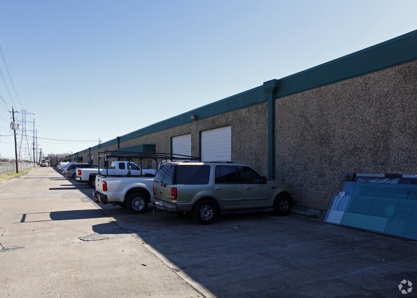 5600-5636 Rampart St, Houston, TX à louer - Photo de l’immeuble – Image 3 sur 3