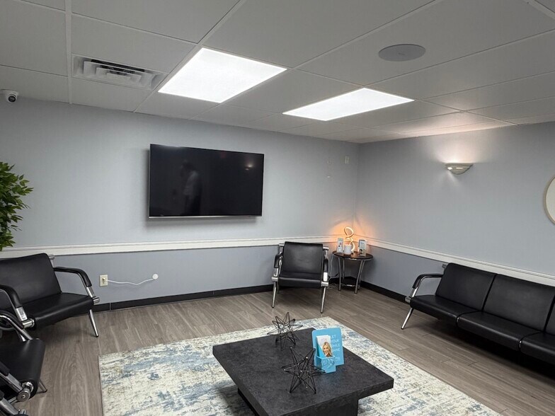 5703 Martin Luther King Blvd, Houston, TX à vendre - Photo de l’immeuble – Image 2 sur 12