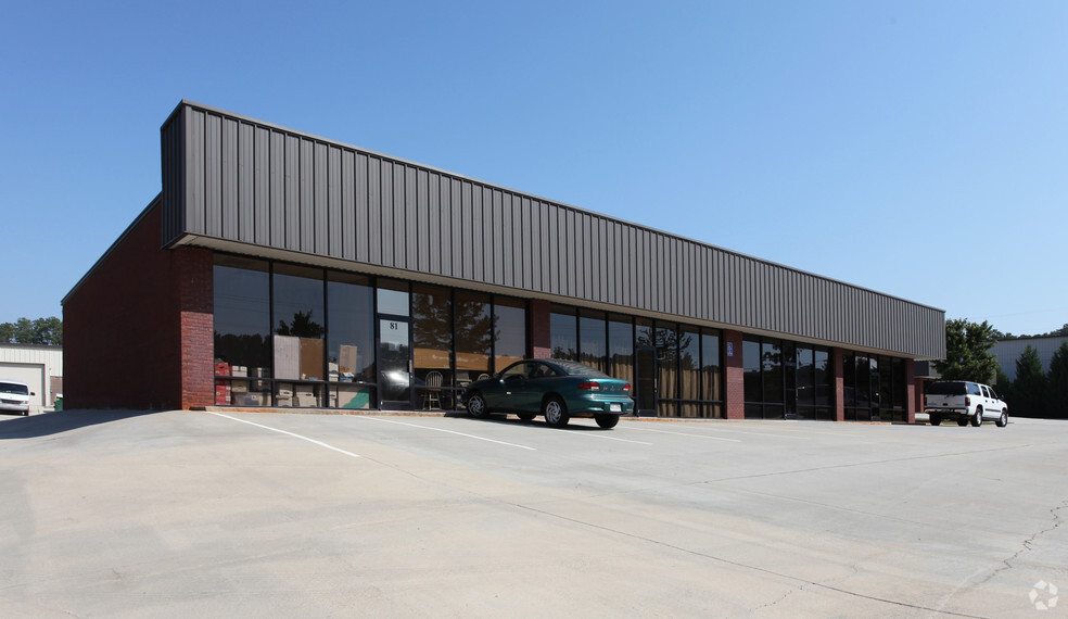 81-95 Pine Grove Rd, Locust Grove, GA à louer - Photo de l’immeuble – Image 1 sur 2