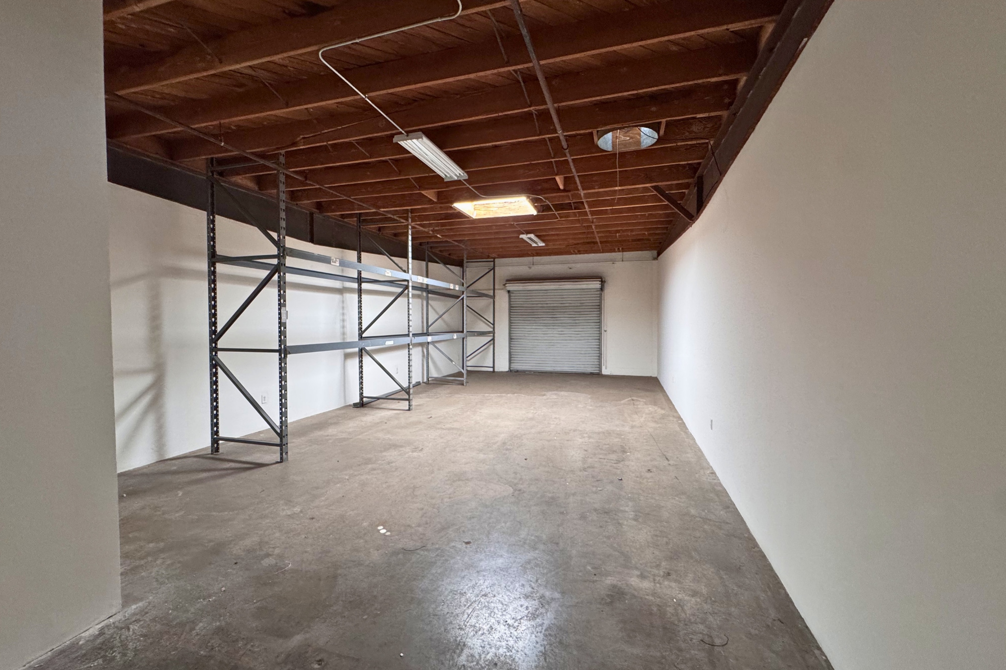 3221 S Hill St, Los Angeles, CA à louer Photo intérieure– Image 1 sur 4
