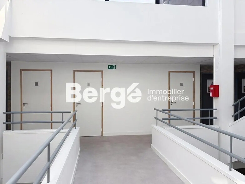 Bureau dans Valbonne à louer - Photo intérieure – Image 3 sur 4