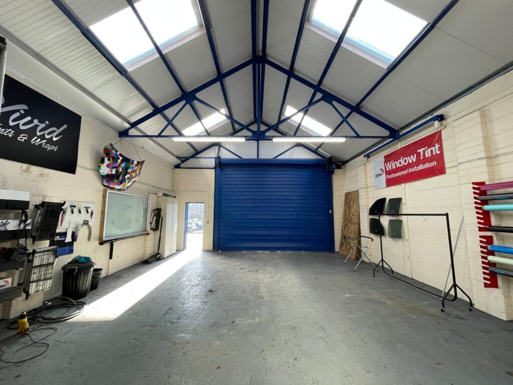 Uddens Trading Estate, Wimborne à louer Photo intérieure– Image 1 sur 2