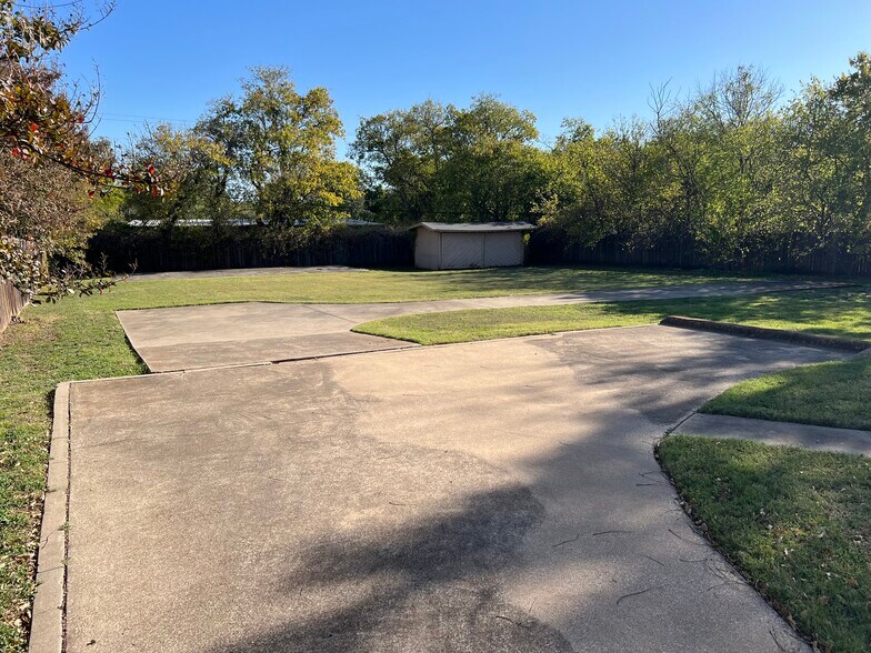 6856 Boulevard 26, Richland Hills, TX à louer - Photo de l’immeuble – Image 2 sur 5