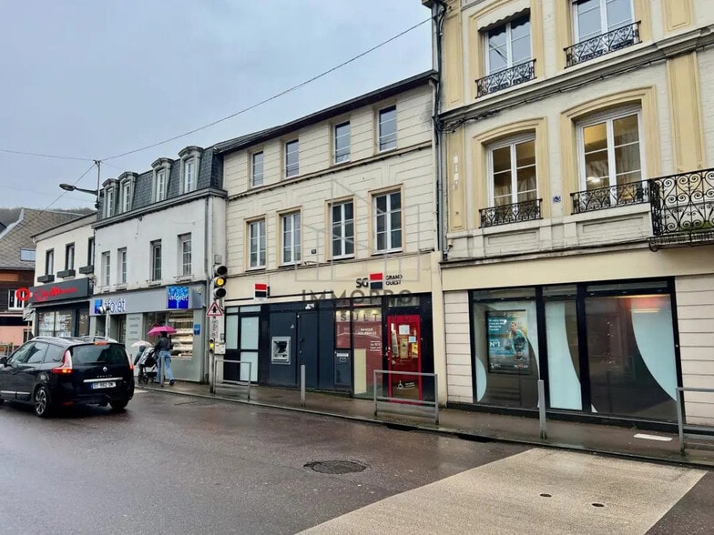 Local commercial dans Darnétal à vendre - Photo de l’immeuble – Image 2 sur 4