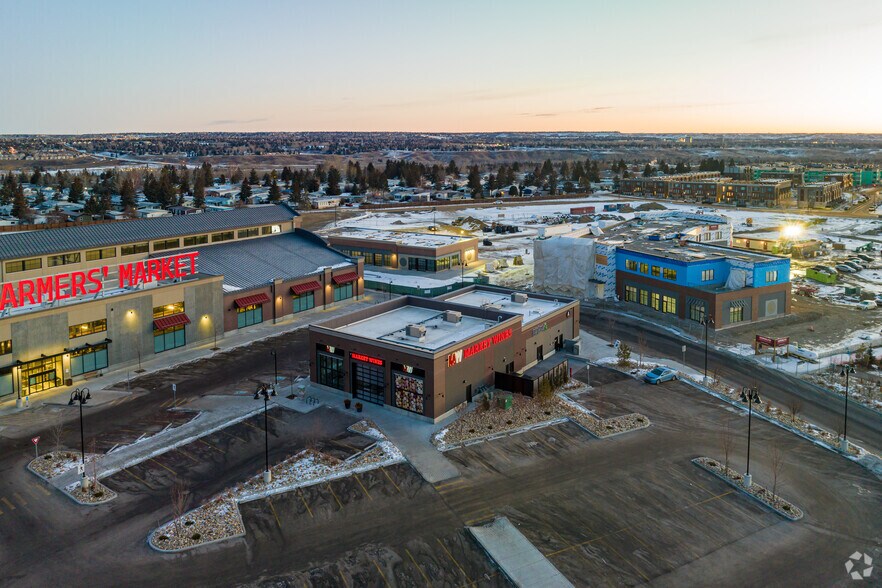 Greenwich Vw NW, Calgary, AB à louer - Aérien – Image 3 sur 5