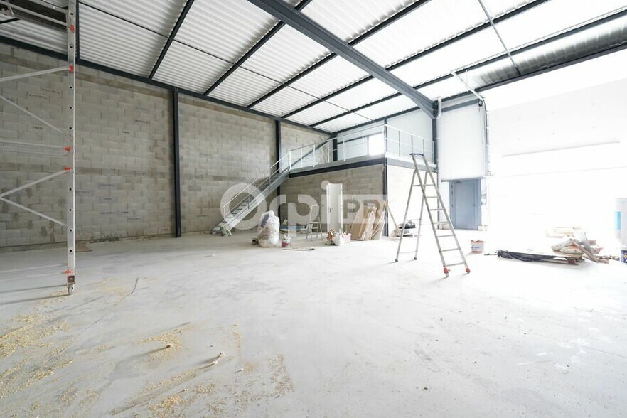 275 Rue Du Petit Bois, Mornant à louer - Photo intérieure – Image 2 sur 10