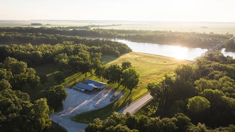 104 N Florence Rd, Pittsfield, IL à vendre Photo principale– Image 1 sur 5