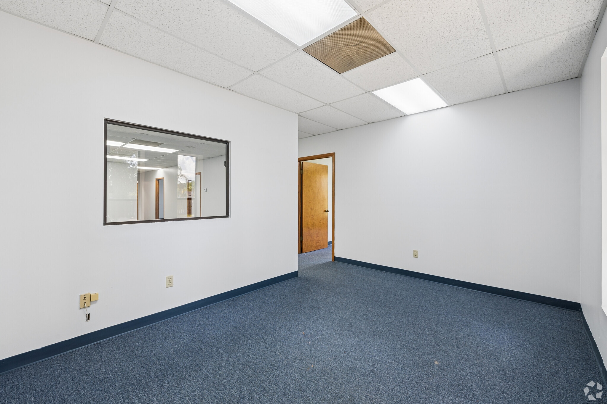 11222 St Johns Ind Pky, Jacksonville, FL à louer Hall d’entrée– Image 1 sur 5