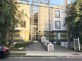 Plus de détails pour 884 Palm Ave, West Hollywood, CA - Logement à vendre